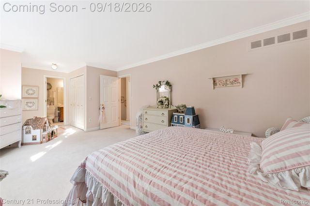 1875 Fordham Drive, Troy, MI 48098