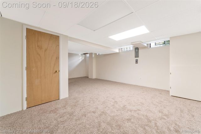 1875 Fordham Drive, Troy, MI 48098