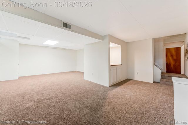 1875 Fordham Drive, Troy, MI 48098