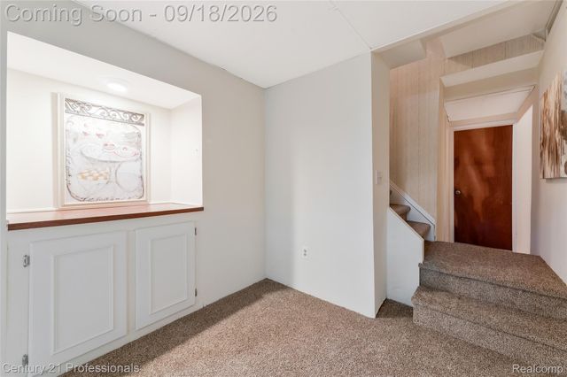 1875 Fordham Drive, Troy, MI 48098