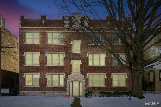 4228 McPherson Avenue 213, St Louis, MO 63108