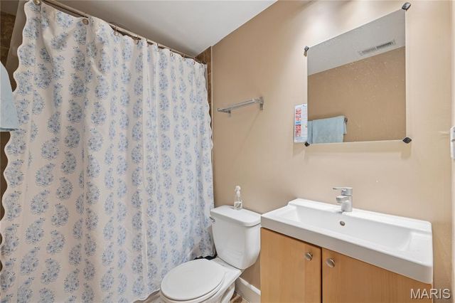 4228 McPherson Avenue 213, St Louis, MO 63108