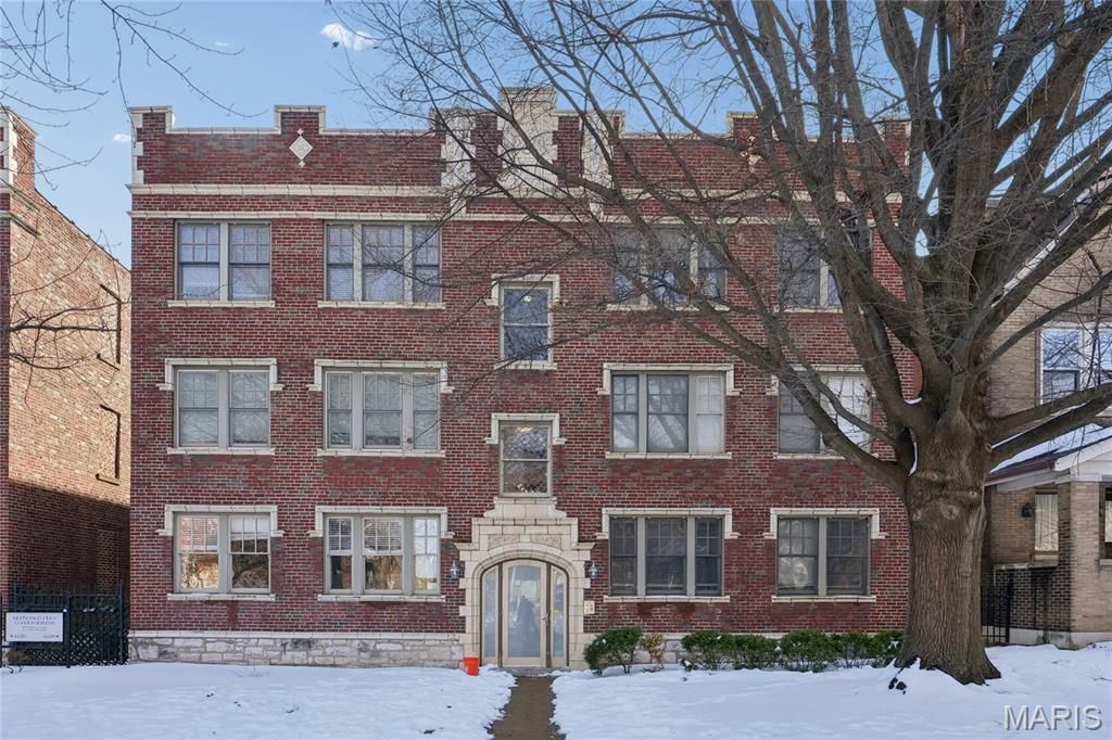 4228 McPherson Avenue 213, St Louis, MO 63108