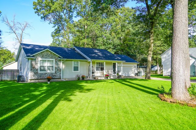 2063 Rambling Oak Drive, Muskegon Twp, MI 49445