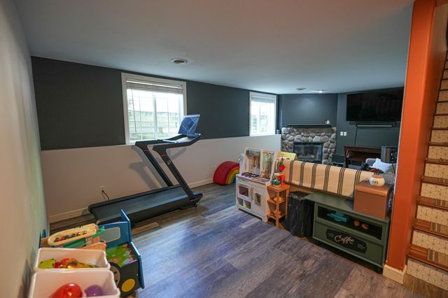 2063 Rambling Oak Drive, Muskegon Twp, MI 49445