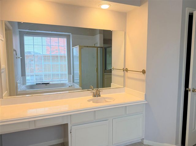 3306 Vista Lake Drive, Sugar Land, TX 77478