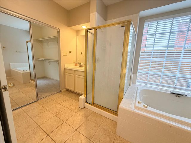 3306 Vista Lake Drive, Sugar Land, TX 77478