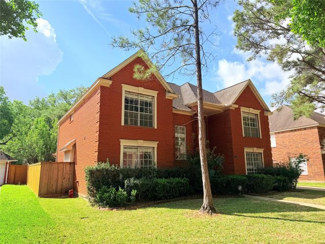 3306 Vista Lake Drive, Sugar Land, TX 77478