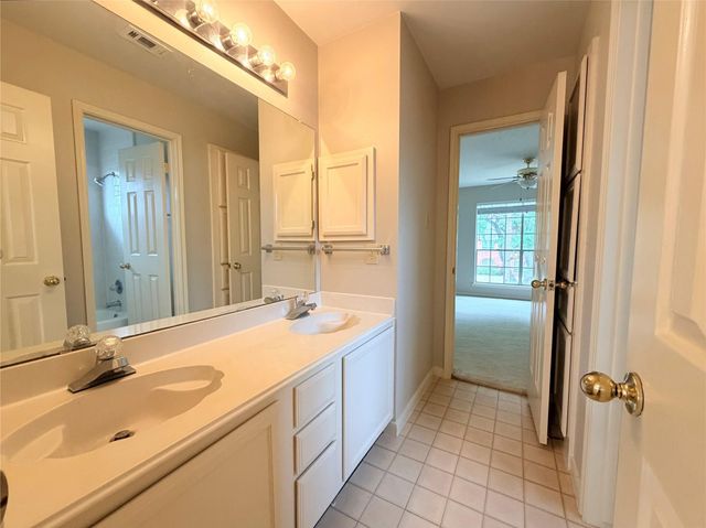 3306 Vista Lake Drive, Sugar Land, TX 77478