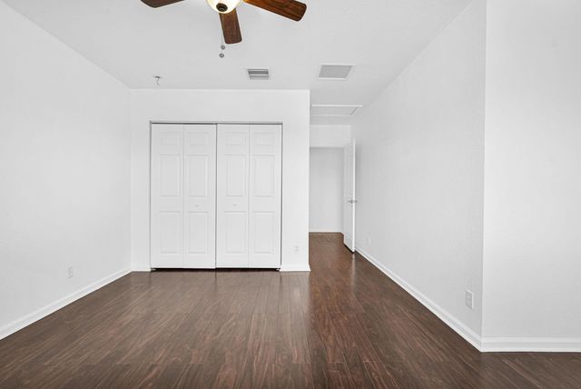 1427 NW 34th Way, Lauderhill, FL 33311