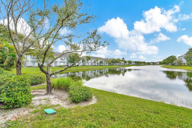 1427 NW 34th Way, Lauderhill, FL 33311