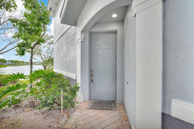 1427 NW 34th Way, Lauderhill, FL 33311
