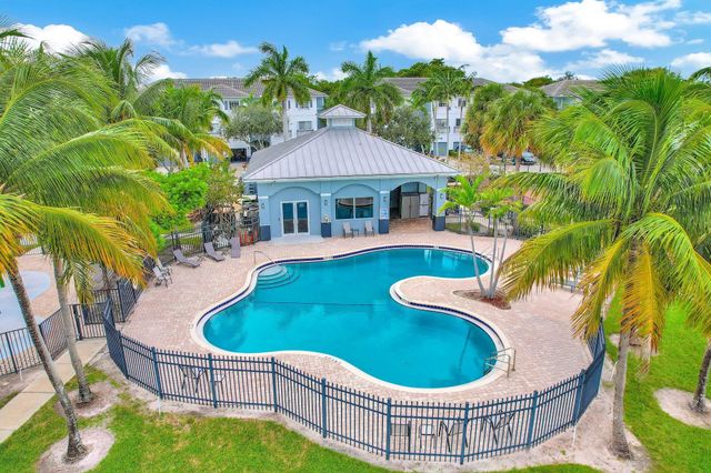 1427 NW 34th Way, Lauderhill, FL 33311