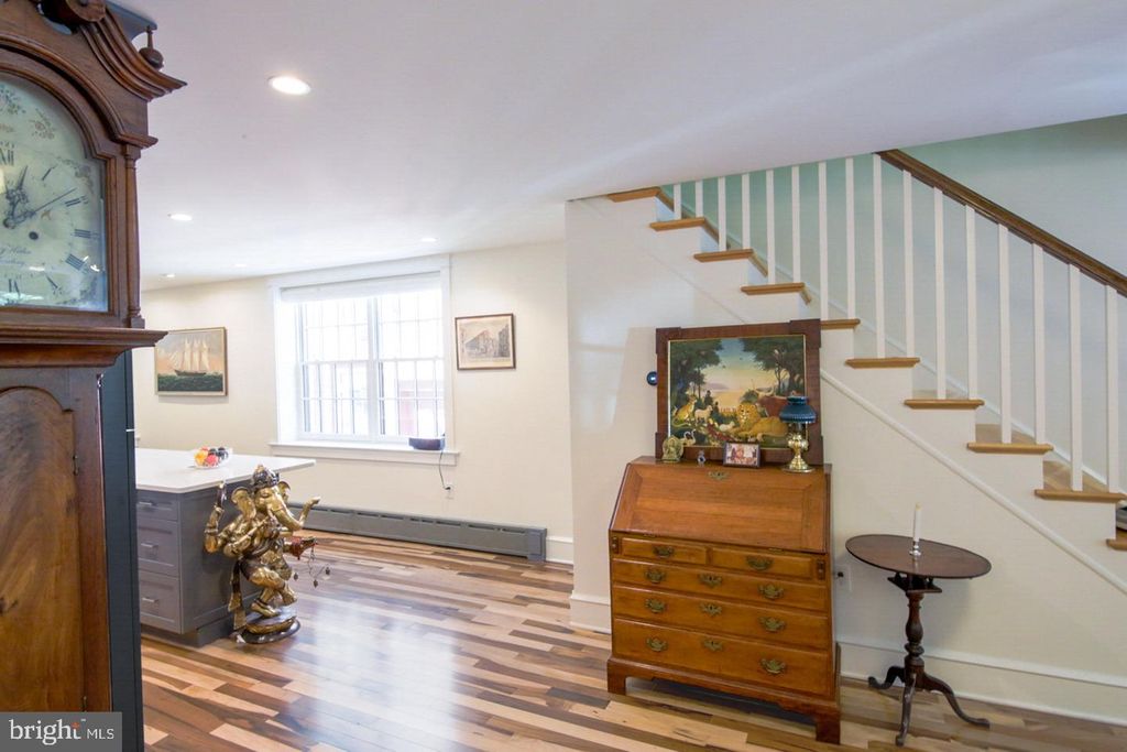 1016 BAINBRIDGE ST, PHILADELPHIA, PA 19147 — photo 5