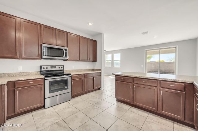 40525 W HELEN Court, Maricopa, AZ 85138