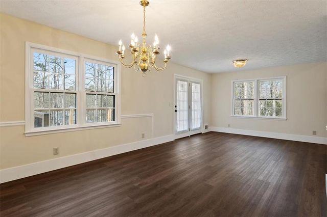 1521 Larkwood Drive, Canton, GA 30114