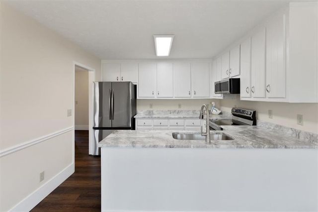 1521 Larkwood Drive, Canton, GA 30114