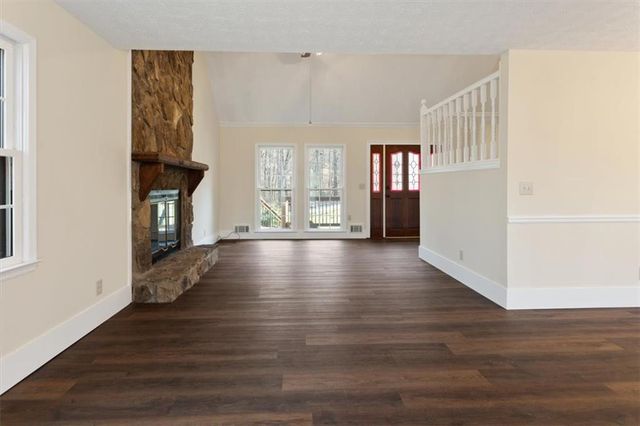 1521 Larkwood Drive, Canton, GA 30114