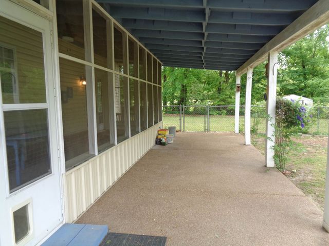 2141 CANDY LN, Burlison, TN 38015