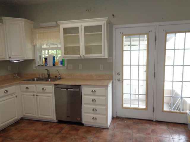 2141 CANDY LN, Burlison, TN 38015
