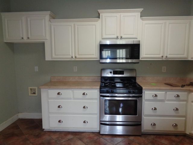 2141 CANDY LN, Burlison, TN 38015