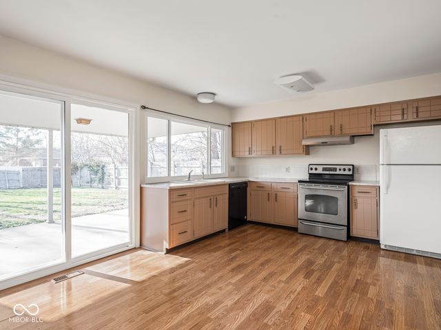 1746 Forsythia Drive, Indianapolis, IN 46219