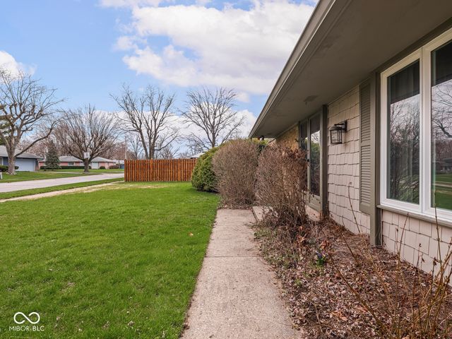 1746 Forsythia Drive, Indianapolis, IN 46219