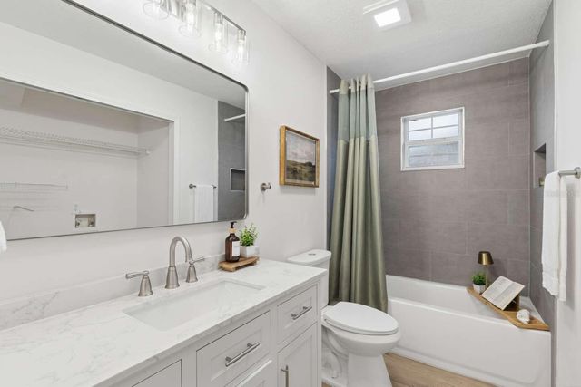 635 6TH AVENUE S, Jacksonville Beach, FL 32250