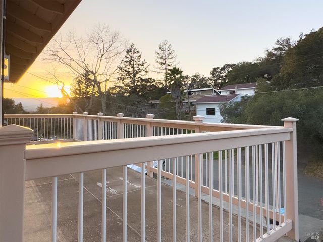 1292 Calle Del Arroyo, Sonoma, CA 95476