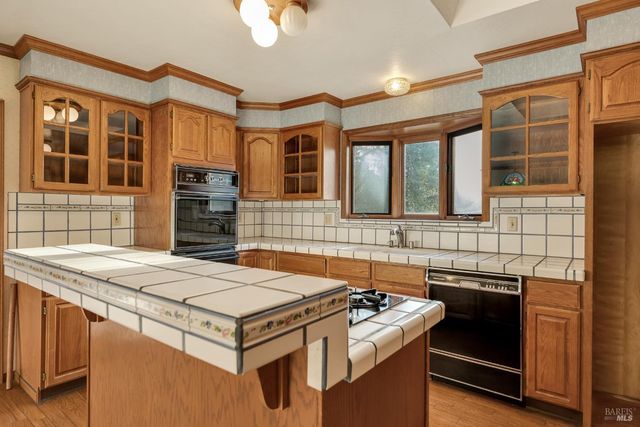 1292 Calle Del Arroyo, Sonoma, CA 95476