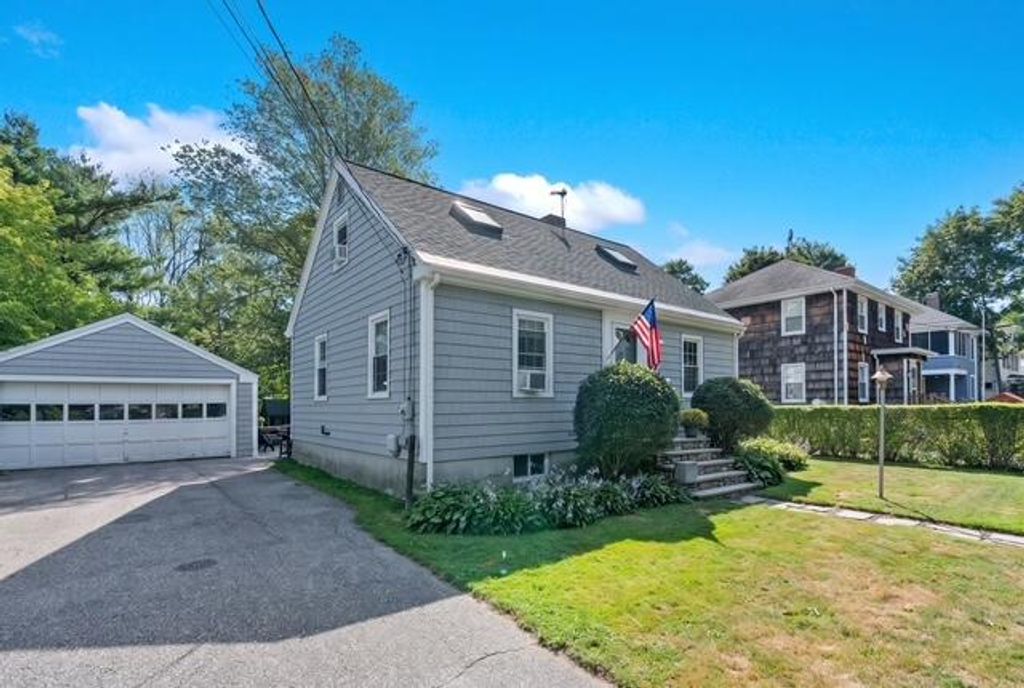 220 Pine Street, South Portland, ME 04106 — exterior