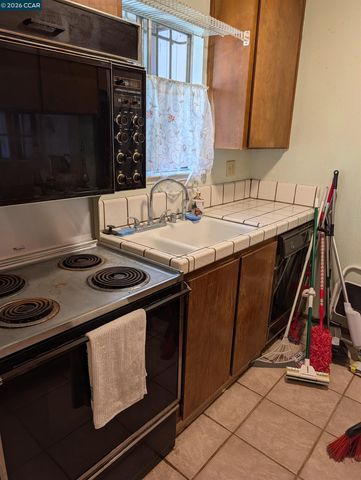 506 Chabre Ct, El Sobrante, CA 94803