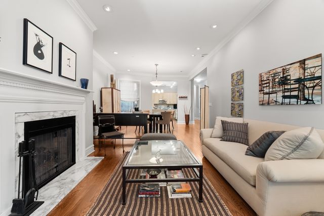 1329 N Dearborn Street 1, Chicago, IL 60610