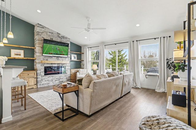 1637 Tea Pond Court, Vicksburg Vllg, MI 49097