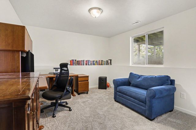 1637 Tea Pond Court, Vicksburg Vllg, MI 49097