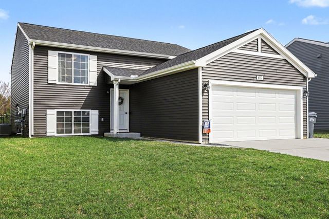 1637 Tea Pond Court, Vicksburg Vllg, MI 49097