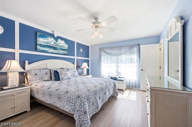 120 Fleur De Lis LN, Naples, FL 34112