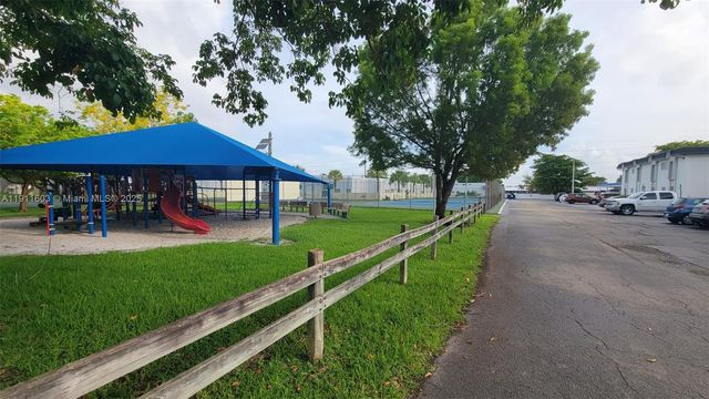 7232 SW 94th Pl E7, Miami, FL 33173