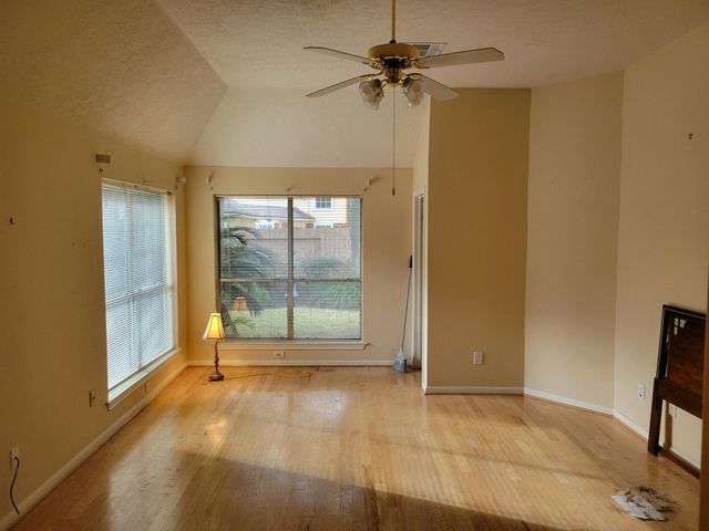 15907 Aberdeen Trails Drive, Houston, TX 77095