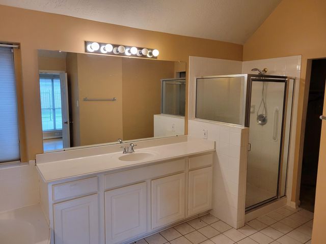 15907 Aberdeen Trails Drive, Houston, TX 77095