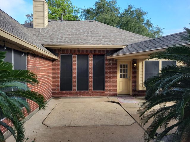 15907 Aberdeen Trails Drive, Houston, TX 77095