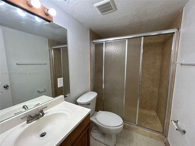 7625 Tam Oshanter Boulevard 102-2, North Lauderdale, FL 33068