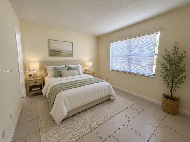 7625 Tam Oshanter Boulevard 102-2, North Lauderdale, FL 33068