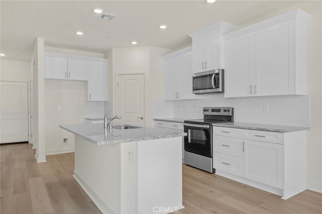 14563 Indigo, Apple Valley, CA 92307