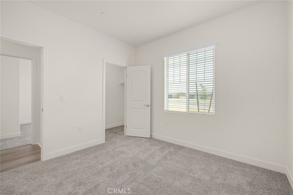 Image 5 of property listing at 14563 Indigo, Apple Valley, CA 92307
