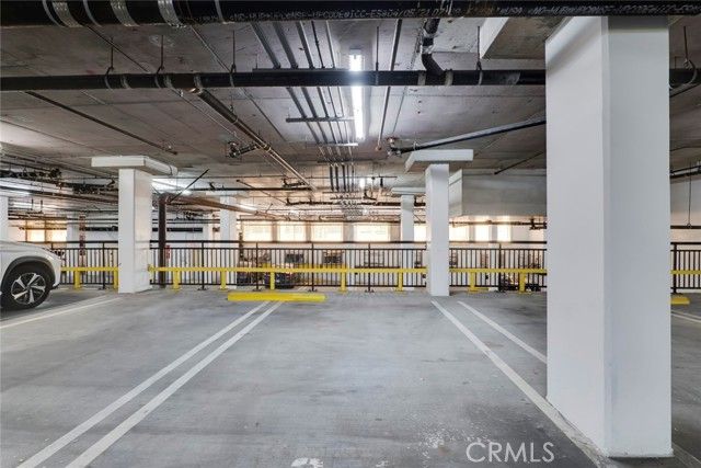 21301 Erwin Street 228, Woodland Hills (los Angeles), CA 91367