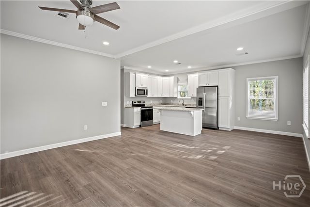 16 SW Pear Street, Ludowici, GA 31316