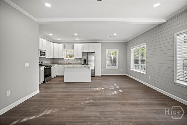 16 SW Pear Street, Ludowici, GA 31316