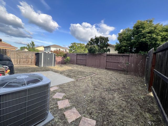 530 Willie Hausey Way, Sacramento, CA 95838