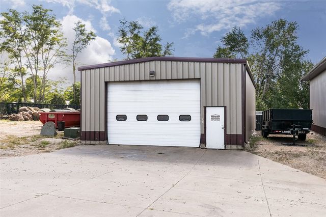 5901 Williams Boulevard SW, Cedar Rapids, IA 52404